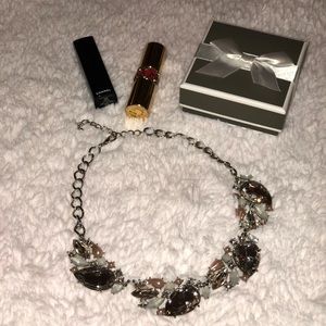 🌸 Ann Taylor the Loft necklace